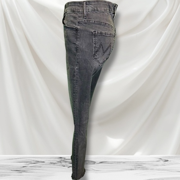 MOTHER Denim 'High Waisted Looker Ankle Fray Jeans' in "Lighting Up Lanterns" 24 - Picture 8 of 16